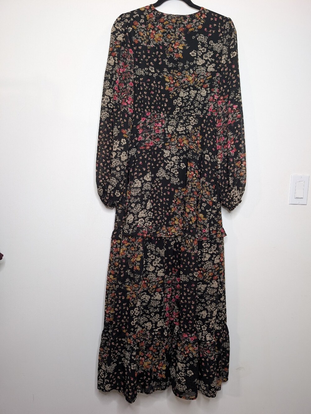 Baltic Born Bowman Deep V Floral Tiered Maxi Dress Black Multi M - Picture 6 of 6